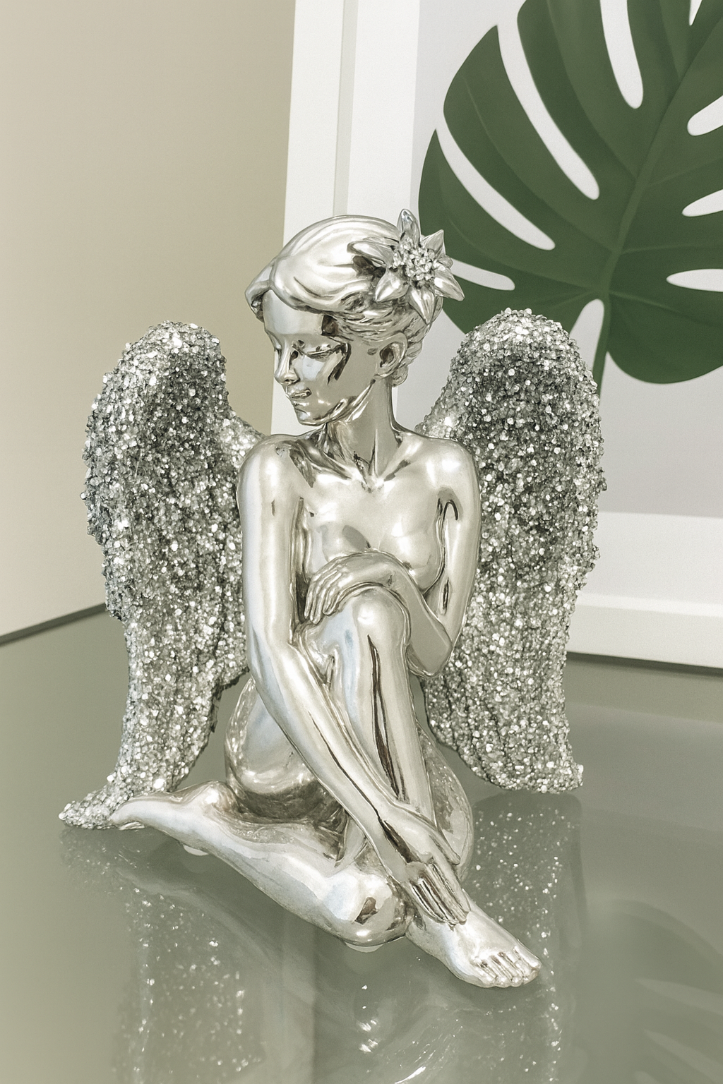 DEENZ Sitting Angel with Wide Wings – Silver Crushed Diamond Decorative Ornament