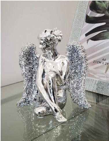 DEENZ Sitting Angel with Wide Wings – Silver Crushed Diamond Decorative Ornament