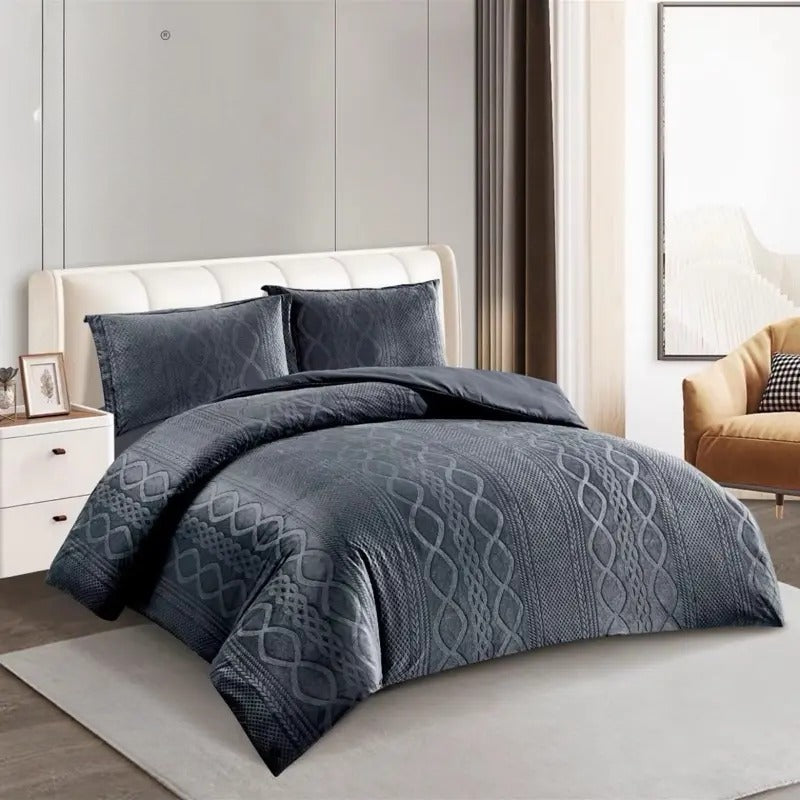 Dluxe Karen Bedding Set - King or Double Elegant Patterned Bedding + Pillow Shams Sold by Discount Deck Itd
