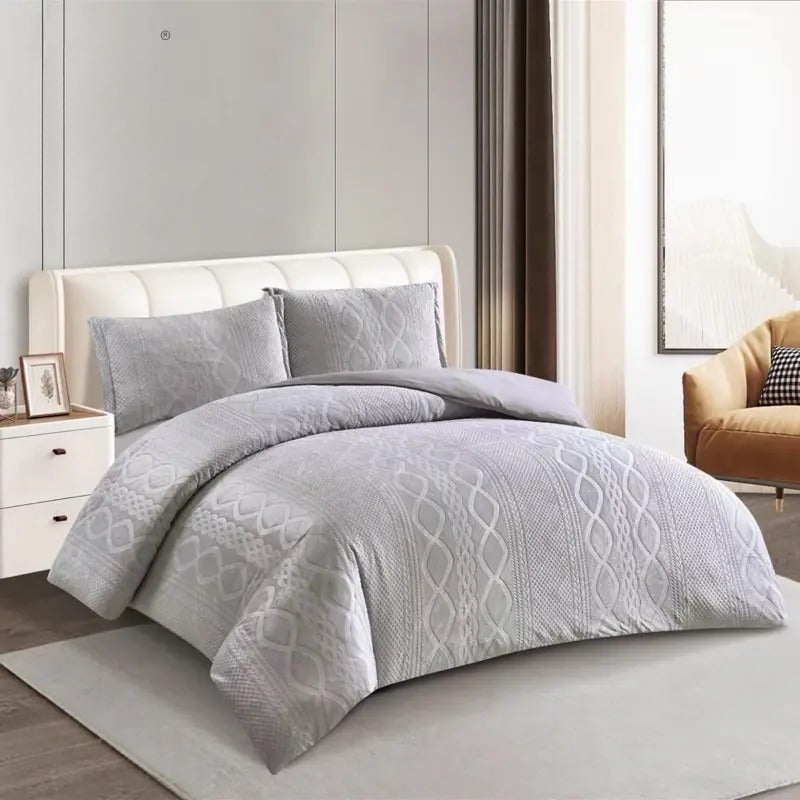 Dluxe Karen Bedding Set - King or Double Elegant Patterned Bedding + Pillow Shams Sold by Discount Deck Itd