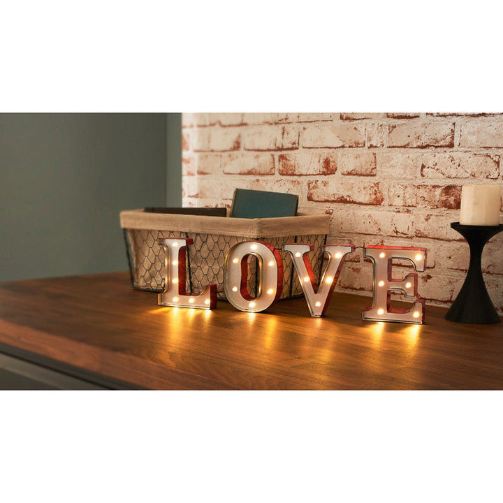 Bling Silver Crushed Diamond LOVE Ornament Design for Home Decor & Gifts